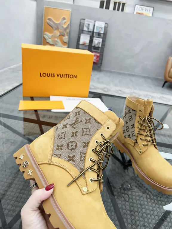 Louis Vuitton Shoe 